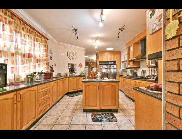 4 BEDROOM HOUSE FOR SALE IN MEYERSDAL